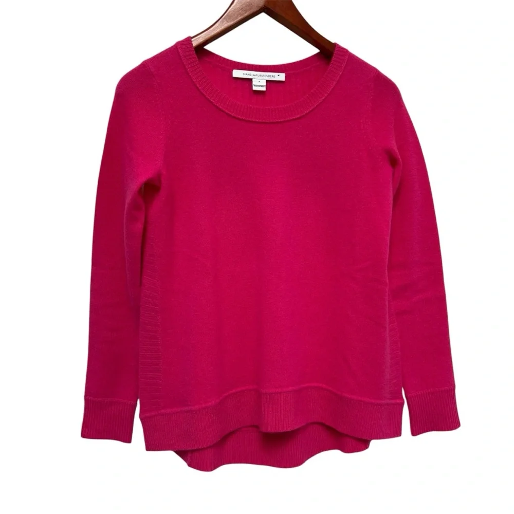 DVF 100% Cashmere Hot Flamingo Pink Sweather Sz Petite Hi-Low Barbie Doll‎